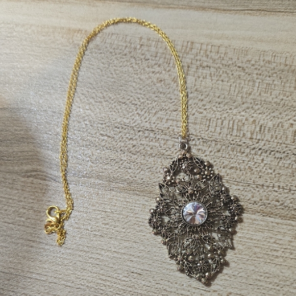 925 over ss chain Jewelry - Elegant Gold Tone Filigree Pendant Statement Necklace💫